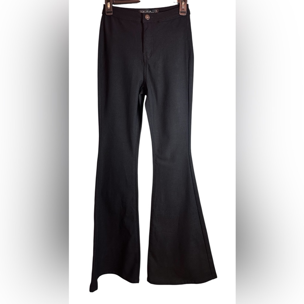 Willow Boutique Clothing Company Black Flared Stretchy Pants M NWT